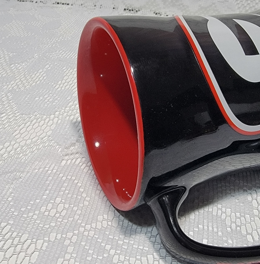 NCAA Georgia Bulldogs Black Red Embossed Cup 14oz Relief Coffee Mug Collectible - Picture 7 of 17